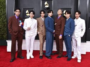 BTS Dikabarkan Ajukan 4 Lagu ke Grammy Awards 2023 BTS Dikabarkan Ajukan 4 Lagu ke Grammy Awards 2023