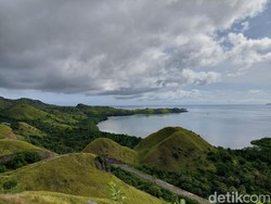 Mau Lihat Pemandangan Cantik Labuan Bajo? Naik Saja ke Bukit Sylvia