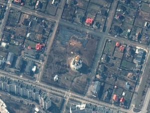 Pasukan Ukraina Temukan Sejumlah Kuburan Massal di Bucha