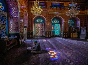 Doa Syahdu dari Masjid yang Penuh Kisah di Srinagar