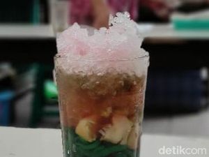 Slurp...! Segernya Es Tawon Kidul Dalem Malang Cocok untuk Berbuka Slurp...! Segernya Es Tawon Kidul Dalem Malang Cocok untuk Berbuka