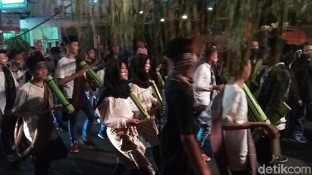 Ilustrasi sahur keliling