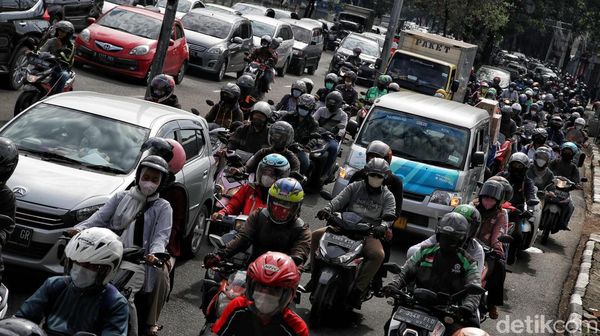 Jakarta Macet di Awal Bulan Ramadan, Ini Penyebabnya