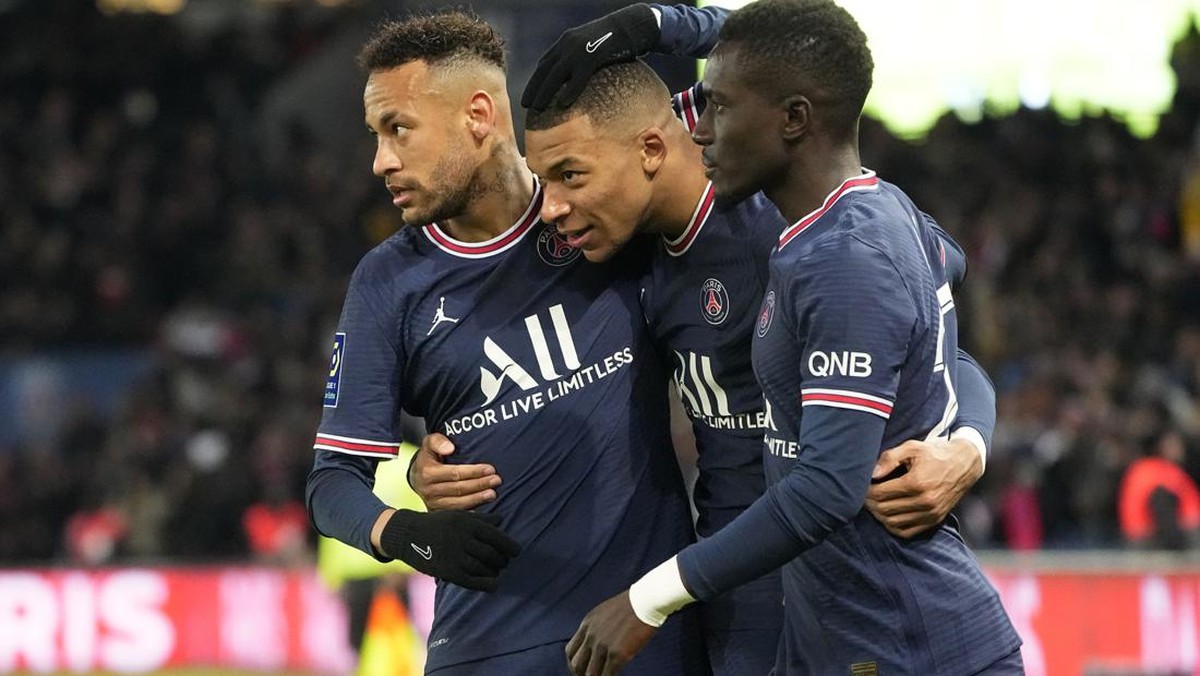 Hasil pertandingan PSG vs Lorient. (Foto: AP/Michel Euler)