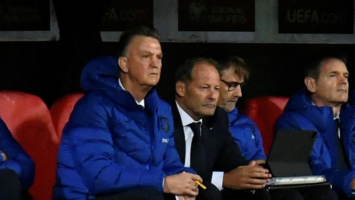 Louis van Gaal jalani perawatan usai kanker prostat (REUTERS/Piroschka Van De Wouw