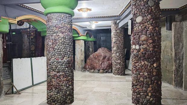 Masjid Batu Akik, Ngawi, Jawa Tengah