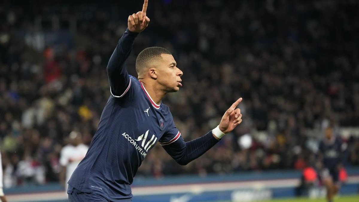 Kylian Mbappe dinilai tak perlu meninggalkan PSG untuk memenangi Liga Champions. (Foto: AP/Michel Euler)