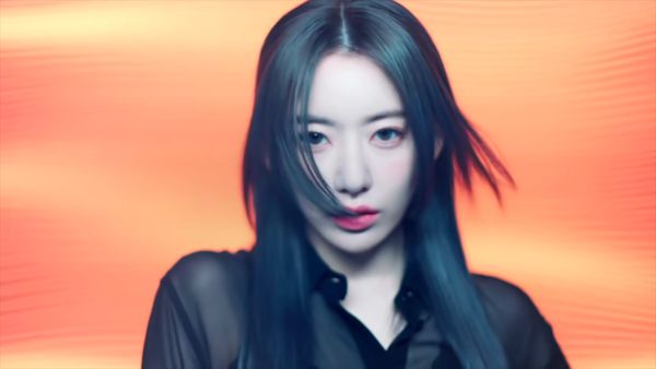 Pesona Miyawaki Sakura Sebagai Member LE SSERAFIM