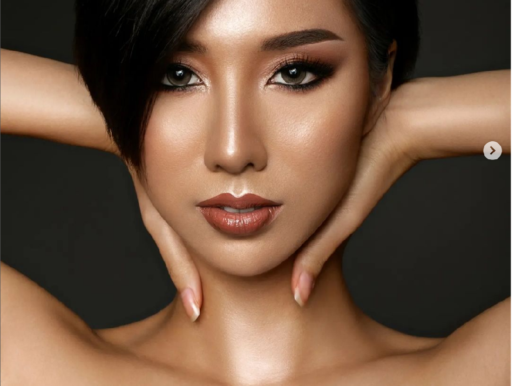 8 Pesona Nadia Tjoa, Anak Didik Ivan Gunawan Juara Miss Face of Humanity 2022