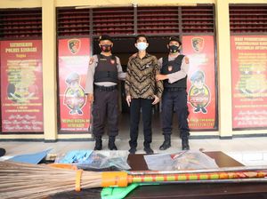 Durhaka Remaja Cagub Sultra Bakar Kios Nenek Usai Baliho Kampanye Dicopot Durhaka Remaja Cagub Sultra Bakar Kios Nenek Usai Baliho Kampanye Dicopot