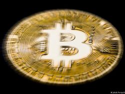 Volume Dagang Bitcoin di Level Paling Rendah, Kripto Makin Ditinggal Investor?