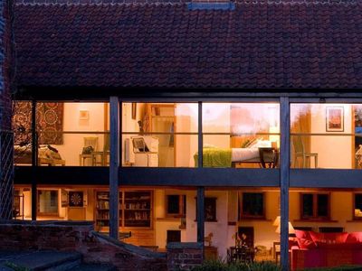 Foto Hotel Khusus Perempuan yang Patah Hati
