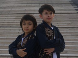 2 Putra Verlita Evelyn Kolaborasi Bareng Iwa K untuk Indonesia Bisa