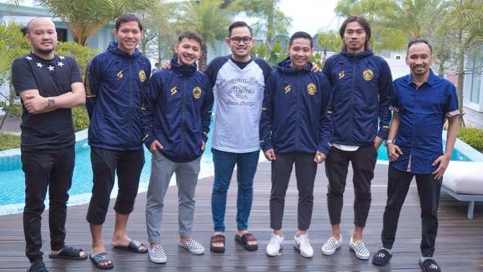 Arema FC mendatangkan Evan Dimas, ada juga Adam Alis, Gian Zola, dan Rendika Rama