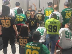 Bruno Moreira Mem-Bonek-kan Keluarganya di Brasil