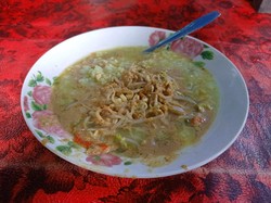 Bubuh Mengguh, Bubur dengan Saus Kacang Khas Buleleng