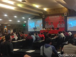 Bupati Cianjur Curhat Jalan Rusak ke Pansus CPDOB