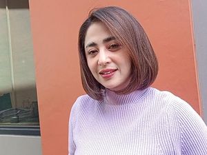 Dear Fans Leslar, Dewi Perssik Bakal Laporkan Hater Dear Fans Leslar, Dewi Perssik Bakal Laporkan Hater