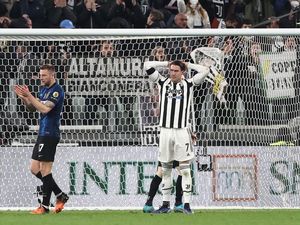 Vlahovic Malah Seret Gol Usai Gabung Juventus