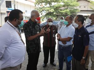 Ganjar Sidak Minyak Goreng: Kiriman Telat, Harga Rp 14 Ribu Hoaks