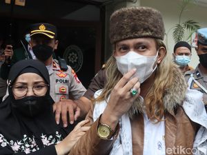 Jabar Hari Ini: Habib Bahar Bantah Sebar Hoaks-Demo Berlanjut di Sukabumi Jabar Hari Ini: Habib Bahar Bantah Sebar Hoaks-Demo Berlanjut di Sukabumi