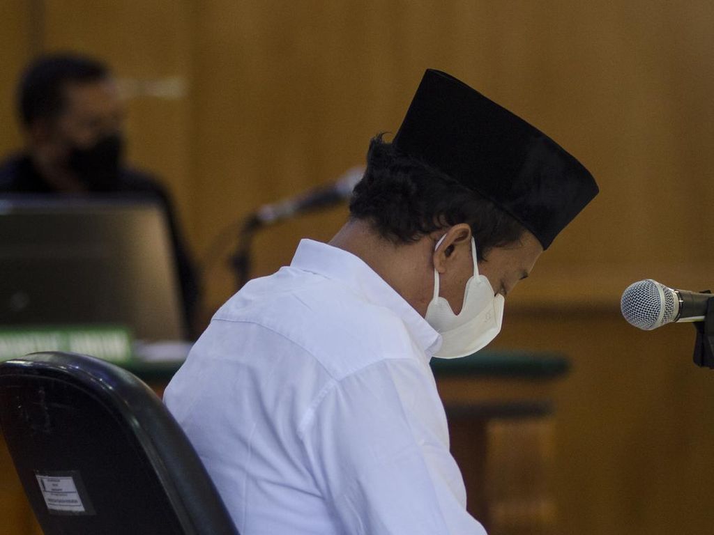 Herry Wirawan Ajukan Kasasi Usai Divonis Hukuman Mati!