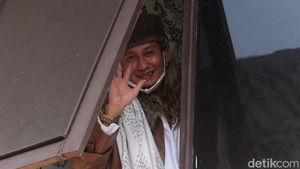 Jalani Sidang Kasus Hoax, Habib Bahar Tiba di PN Bandung