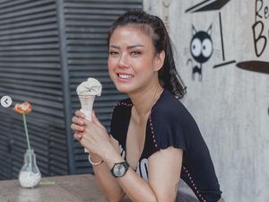 Momen Seru Nita Gunawan yang Doyan Banget Jajan Es Krim