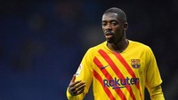 Kontrak Ousmane Dembele di Barca habis musim panas ini. Tapi ada indikasi kuat ia akan memperpanjang kontrak. Foto: AFP/PAU BARRENA
