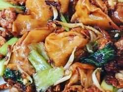 Bisnis Kuliner Pangsit Goreng Raup Omzet Puluhan Juta, Penasaran?