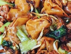Bisnis Kuliner Pangsit Goreng Raup Omzet Puluhan Juta, Penasaran?