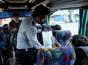 Corona Masih Ada, Terminal Kalideres Imbau Penumpang Tak Makan dalam Bus Corona Masih Ada, Terminal Kalideres Imbau Penumpang Tak Makan dalam Bus