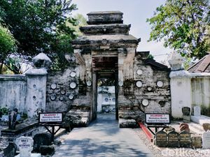Daya Tarik Wisata Religi Makam Sunan Bonang Tuban Daya Tarik Wisata Religi Makam Sunan Bonang Tuban