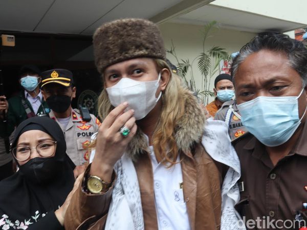 Ekspresi Habib Bahar Usai Menjalani Sidang Dakwaan