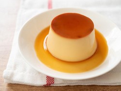 Cara Praktis Bikin Puding Karamel Pakai Microwave, Cocok Buat Buka Puasa