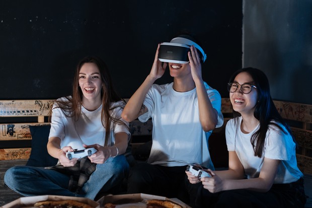 Scorpio - Bermain Games