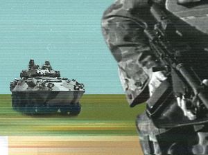 Tentara Australia Diduga Meninju dan Menendang Mayat di Timor Timur Tahun 1999 Tentara Australia Diduga Meninju dan Menendang Mayat di Timor Timur Tahun 1999