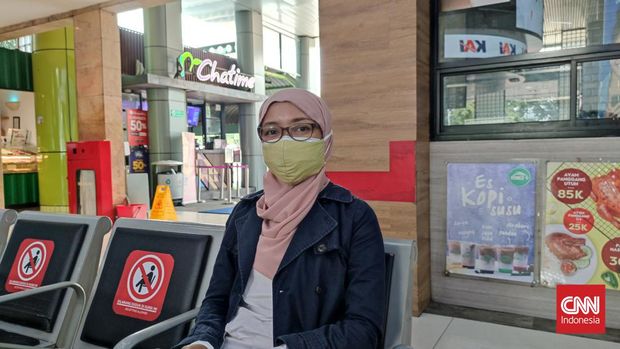 Dini (47), pegawai swasta di bilangan Jakarta Selatan.