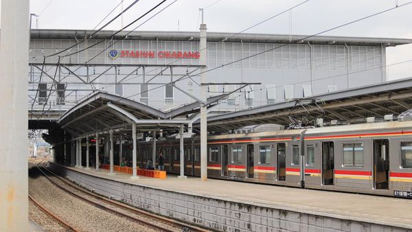 Foto: Stasiun Cikarang Tahun 2010 Vs Tahun 2022