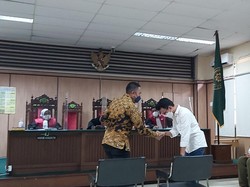 Dituntut 8 Tahun Penjara, Adam Deni Ingin Ahmad Sahroni Bernasib Sama