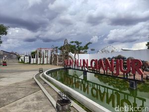 5 Rekomendasi Tempat Makan di Sekitar Alun-alun Cianjur 5 Rekomendasi Tempat Makan di Sekitar Alun-alun Cianjur