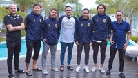 Keempat pemain itu adalah Evan Dimas Darmono, Gian Zola, Adam Alis, serta bek Rendika Rama. (Foto: Istimewa (dok.Arema FC)