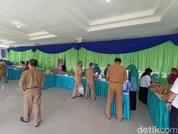 Bupati Blitar Bantah Wajibkan ASN Belanja di Bazar Ramadan