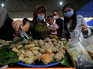 4 Tradisi Unik Ngabuburit Ramadan di Indonesia, Balap Perahu-Keliling Pulau