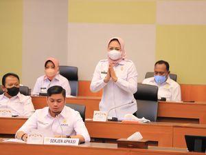 Bupati Tulang Bawang Hadiri RDPU dengan Banggar DPR Bahas UU HKPD Bupati Tulang Bawang Hadiri RDPU dengan Banggar DPR Bahas UU HKPD