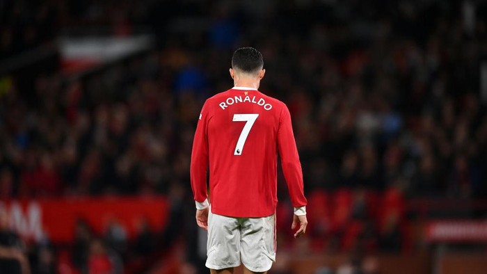 MANCHESTER, ENGLAND - DECEMBER 30: Cristiano Ronaldo of Manchester United looks on during the Premier League match between Manchester United and Burnley at Old Trafford on December 30, 2021 in Manchester, England. (Photo by Dan Mullan/Getty Images)