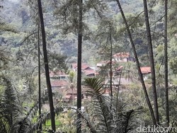 Ngabuburit ke Dusun yang Berada di Lembah Cadas Pangeran Sumedang