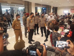 Polisi di Manado Buka Layanan Vaksinasi Malam Hari Selama Ramadan