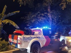 Pemotor Wanita di Lamongan Nyemplung Sungai Usai Tabrak ODGJ
