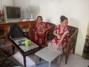 Lansia Makassar Kena Peluru Nyasar saat Sahur, Perut Terasa Terbakar-Berdarah Lansia Makassar Kena Peluru Nyasar saat Sahur, Perut Terasa Terbakar-Berdarah